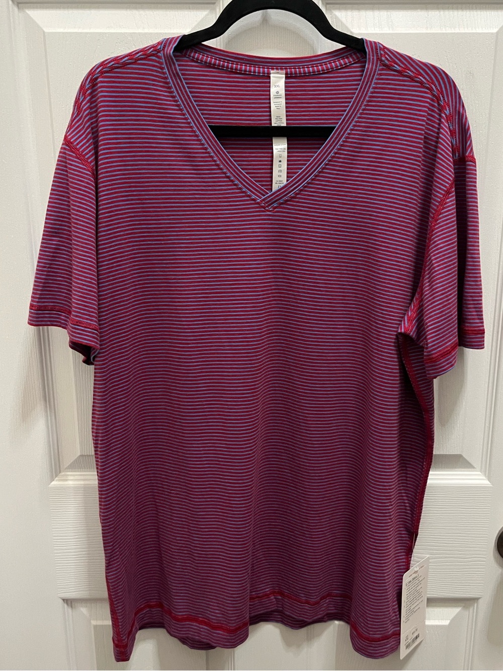 lululemon athletica Men's 5 year basic V Neck Striped Tee - red and blue
